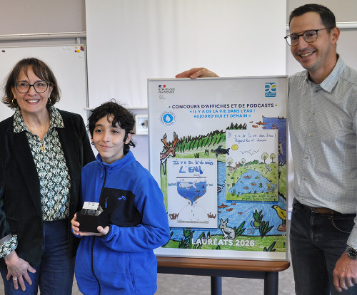Remise officielle à Bourges du concours d'affiches et podcasts 