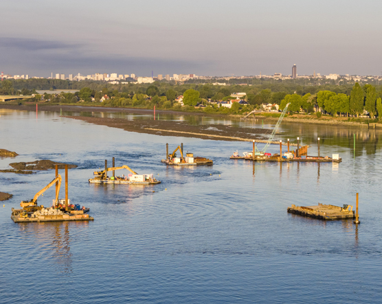 Travaux de rééquilibrage du lit de la Loire