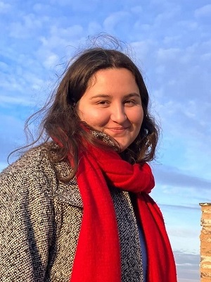Portrait d'Enora Cossard, représentante Loire-Bretagne au parlement des jeunes pour l'eau