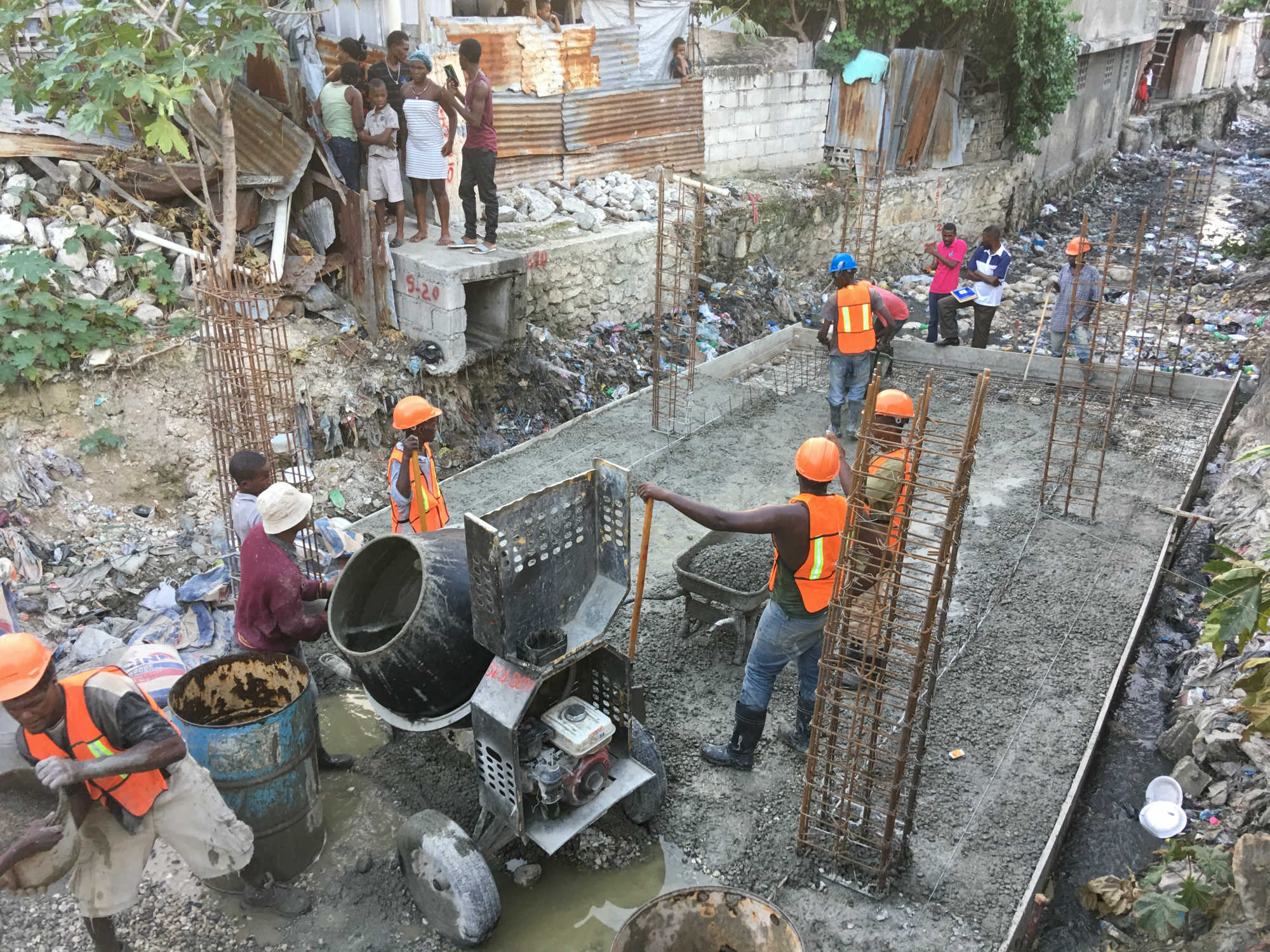 Port au Prince : rétablir l’accès à l’eau potable et à l’assainissement pour les populations sinistrées